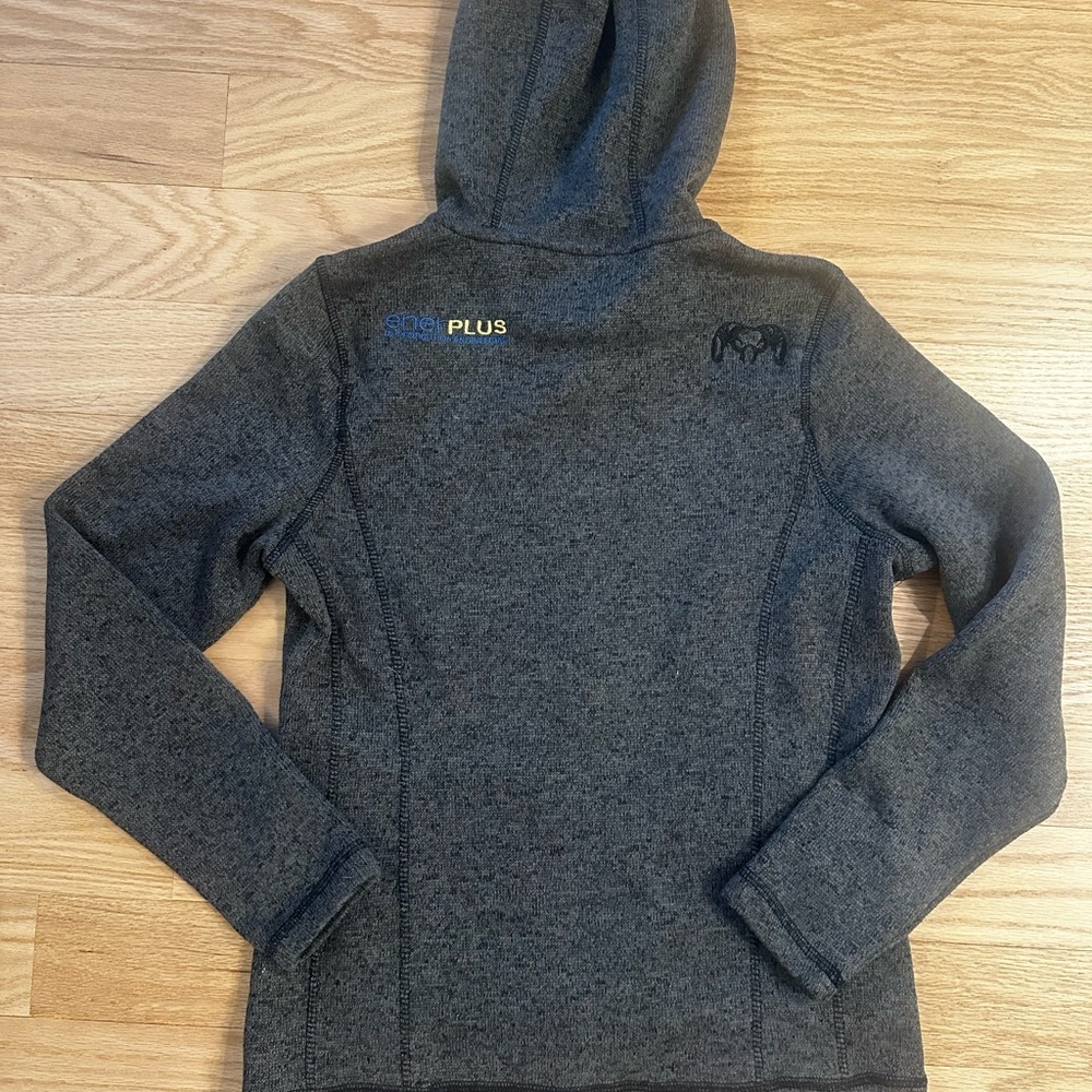 KUIU women’s base camp hoodie zip front - Picture 6 of 9